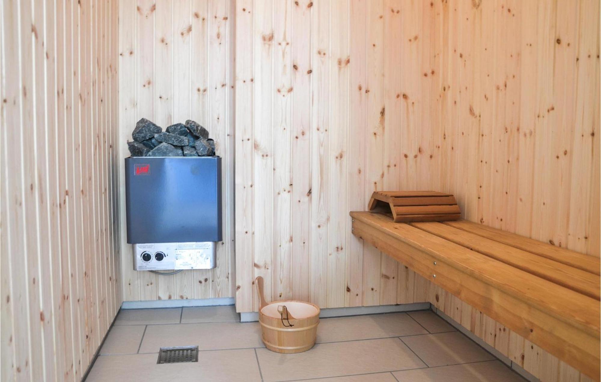 Stunning Home In Gilleleje With Sauna ภายนอก รูปภาพ