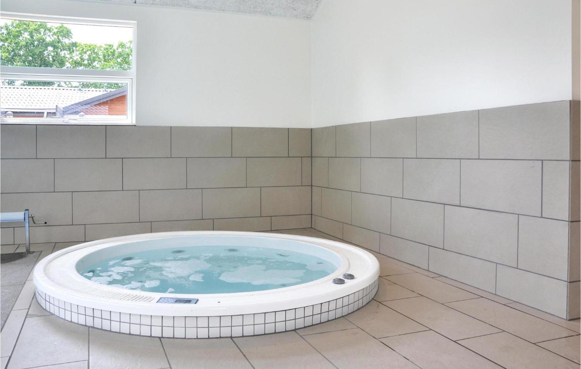 Stunning Home In Gilleleje With Sauna ภายนอก รูปภาพ